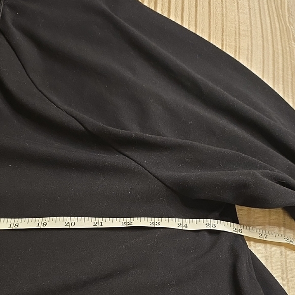 Athleta Women's Black Hoodie Sweatshirt - Picture 8 of 14
